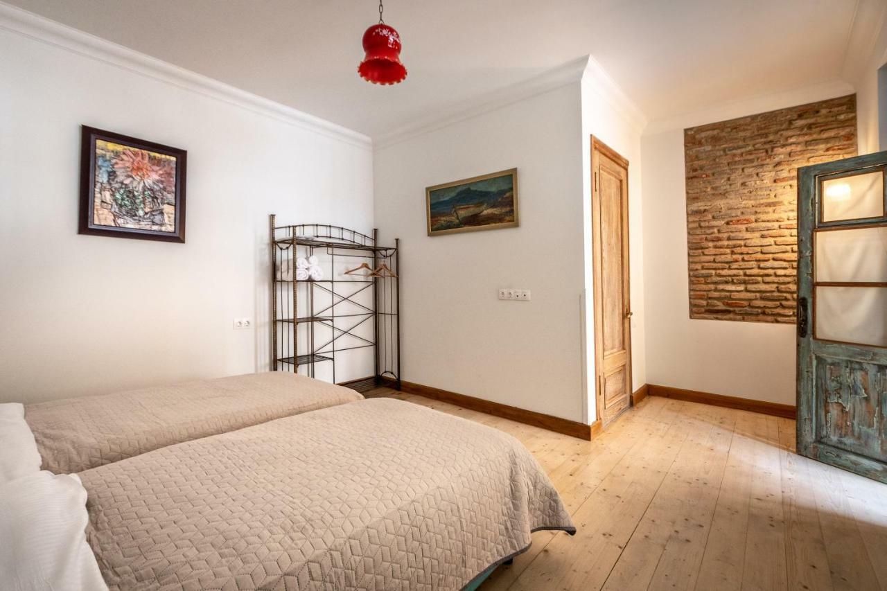 Memoir Hotel Tbilisi Buitenkant foto