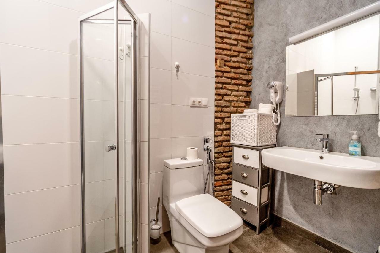 Memoir Hotel Tbilisi Buitenkant foto