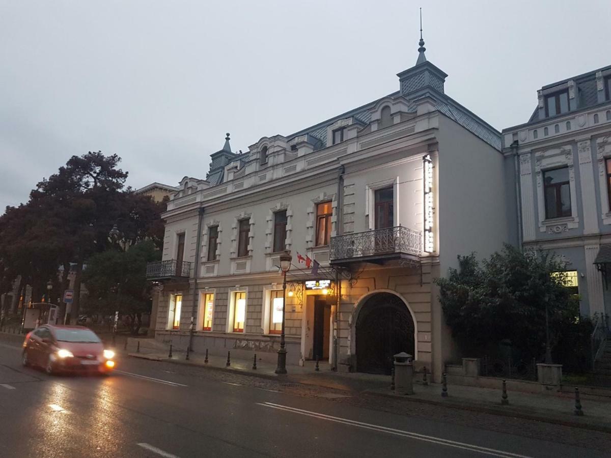 Memoir Hotel Tbilisi Buitenkant foto